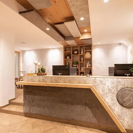 Zalwonder Hotel 4*